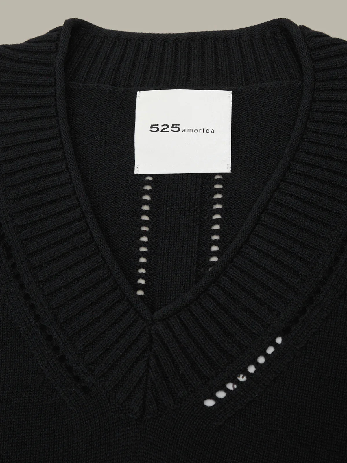 VIRGINIA V NECK PULLOVER