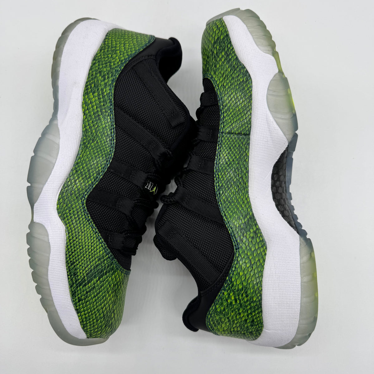 Jordan 11 Low Green Snakeskin