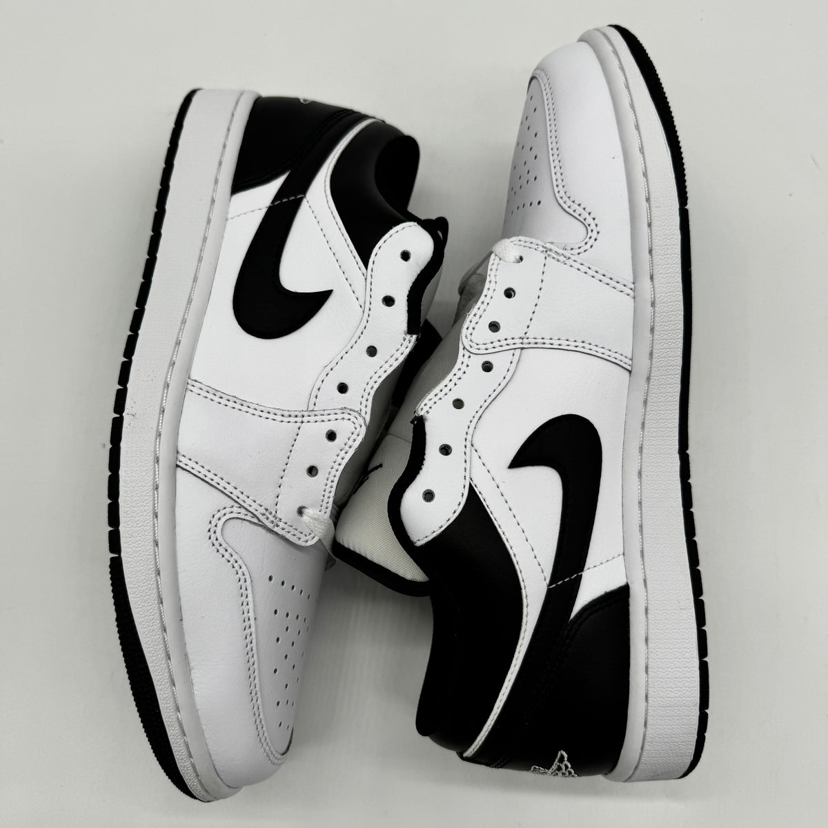 Jordan 1 Low White Black