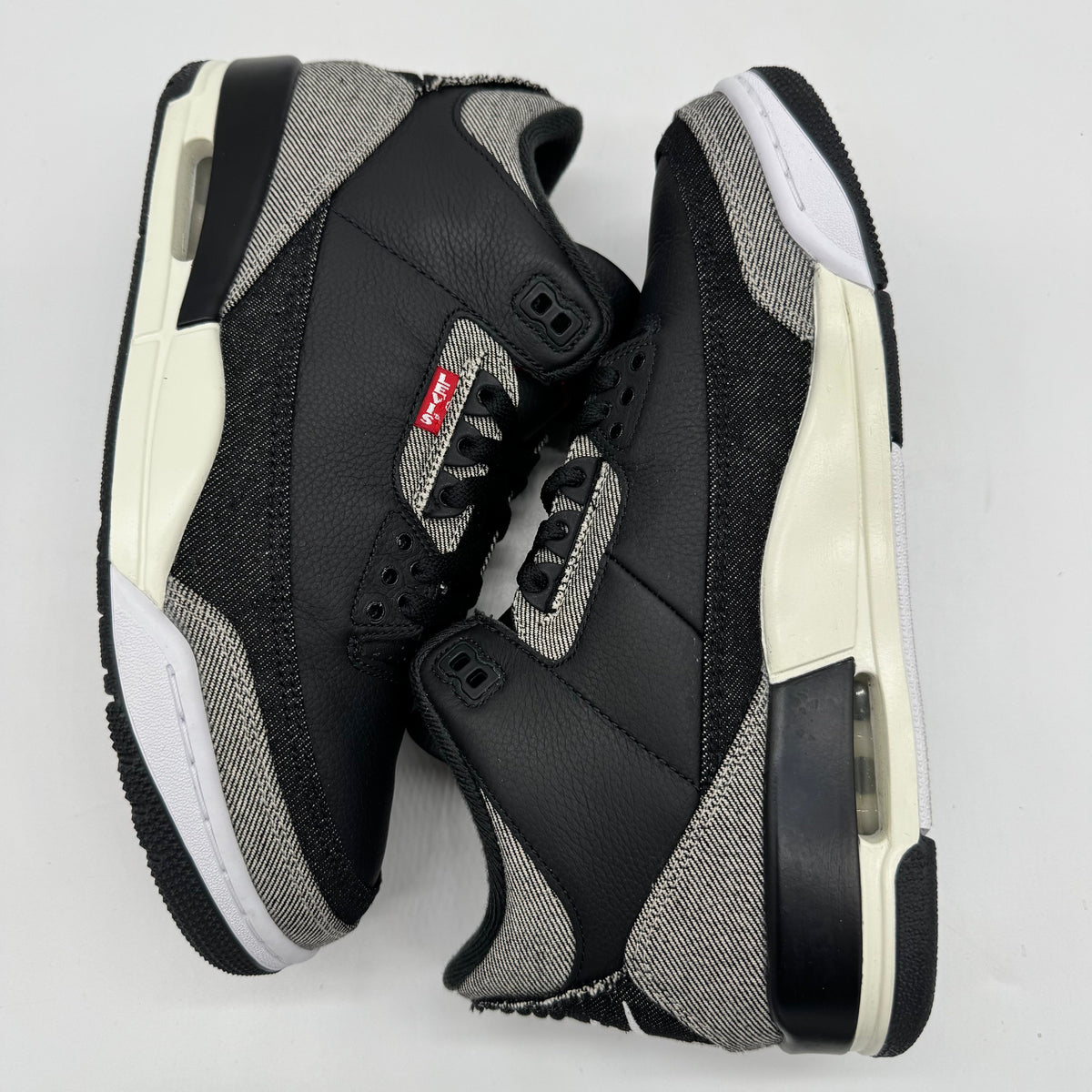 Jordan 3 Levi's Black