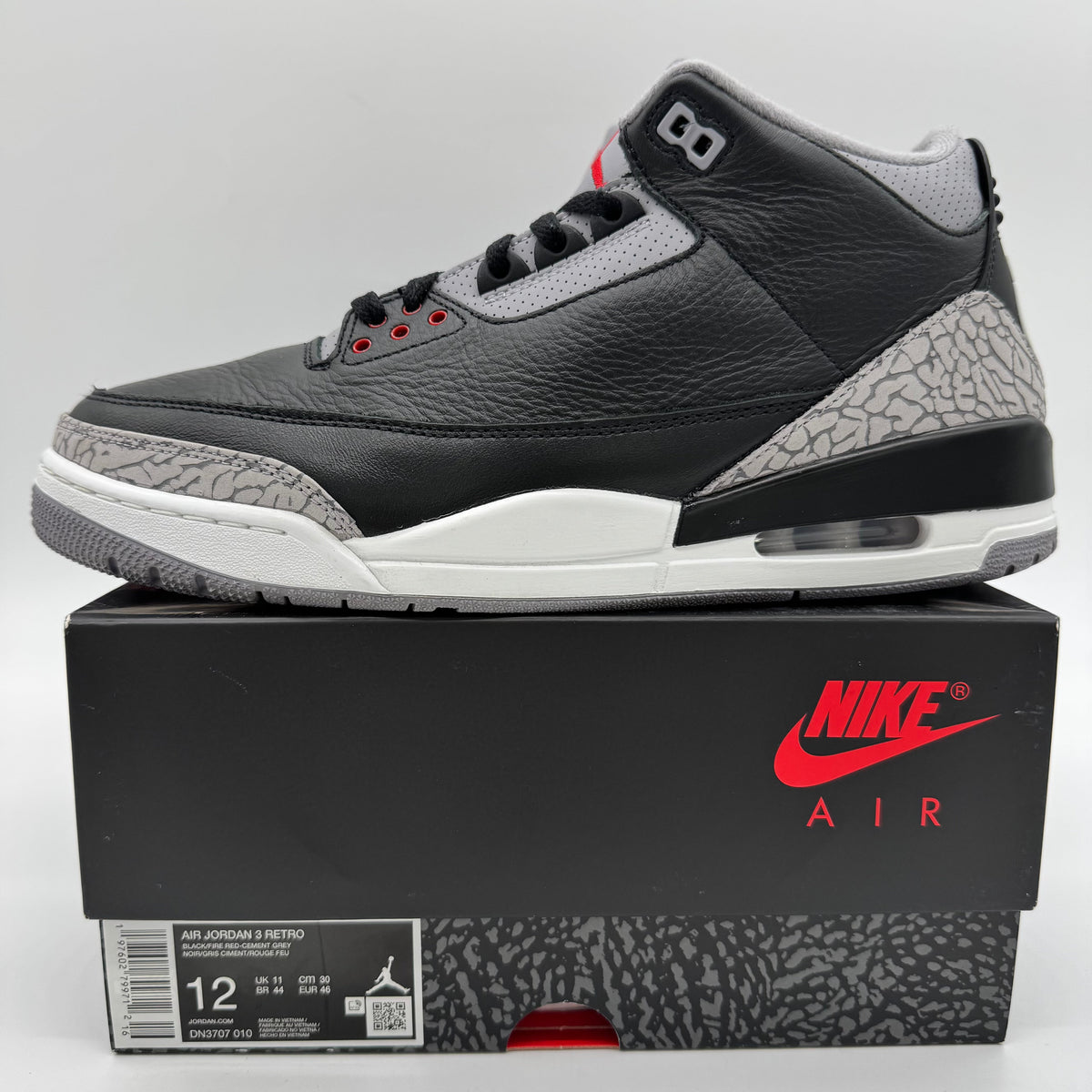 Jordan 3 OG Black Cement (2024)