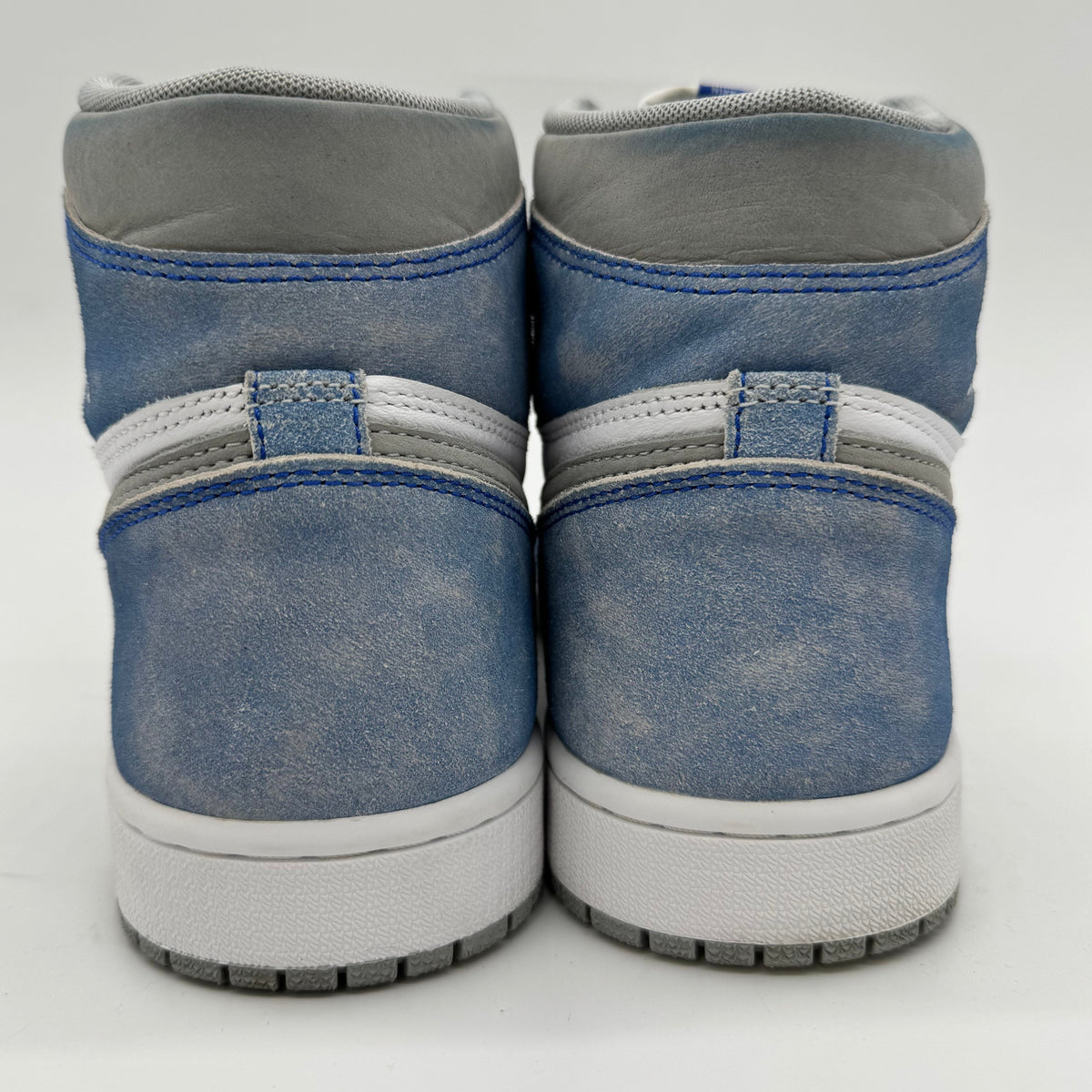 Jordan 1 High Hyper Royal Smoke Grey
