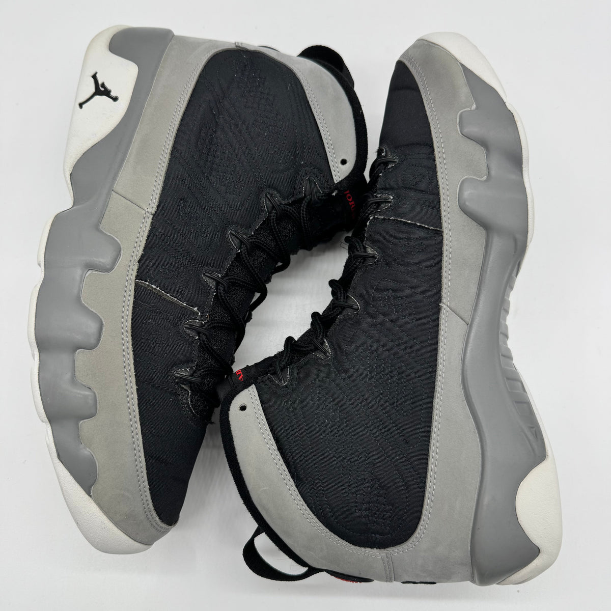 Jordan 9 Particle Grey
