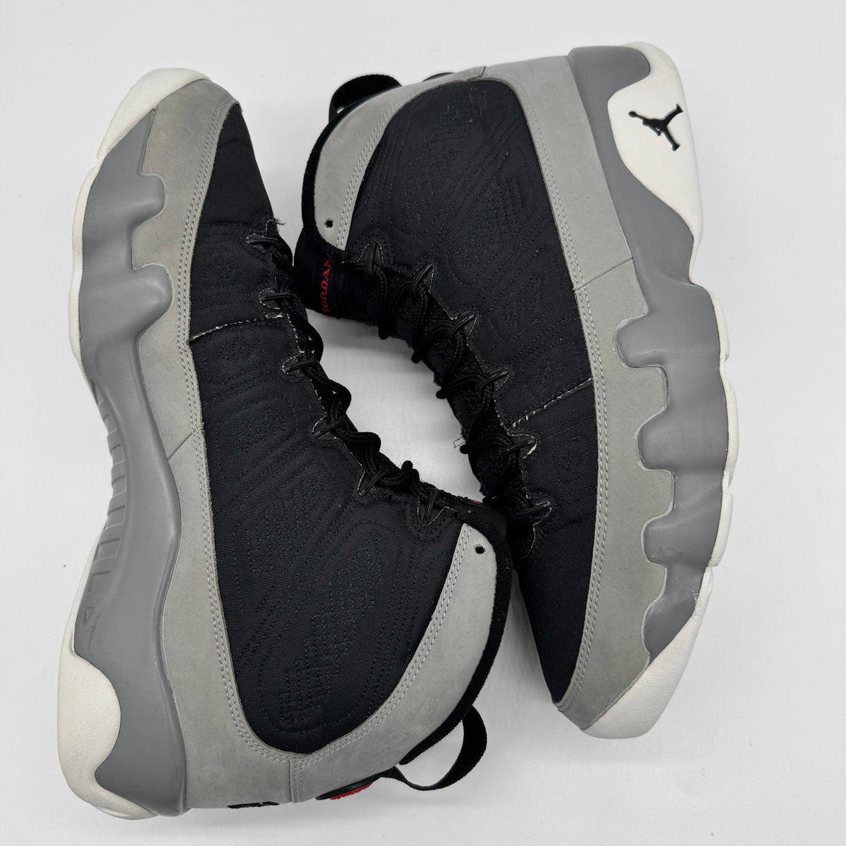 Jordan 9 Particle Grey