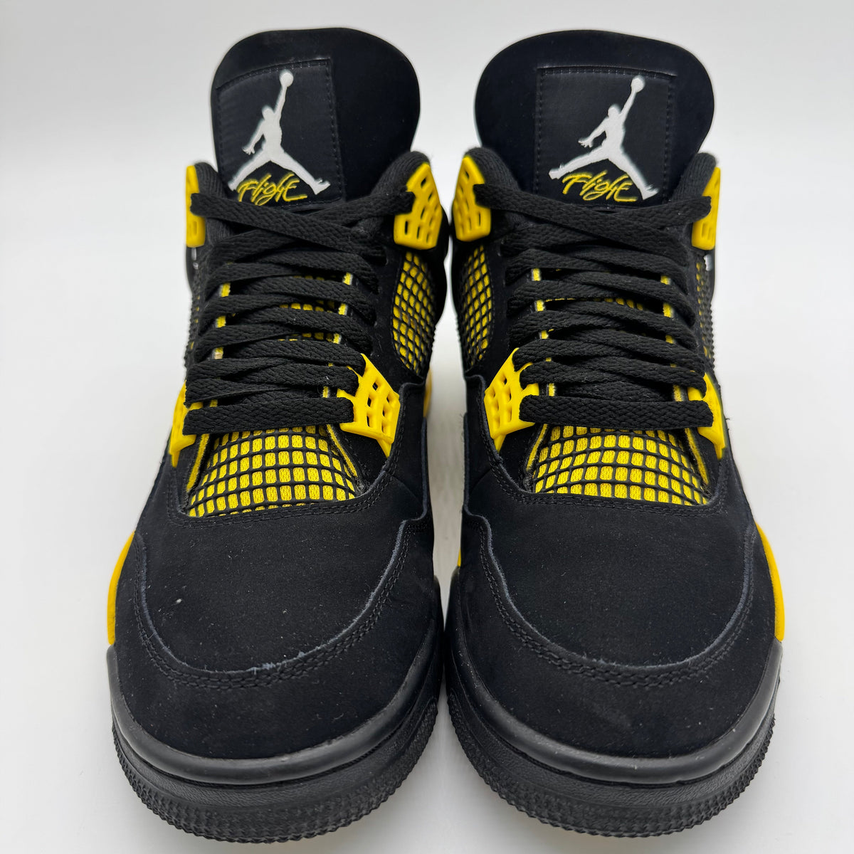 Jordan 4 Thunder (2023)