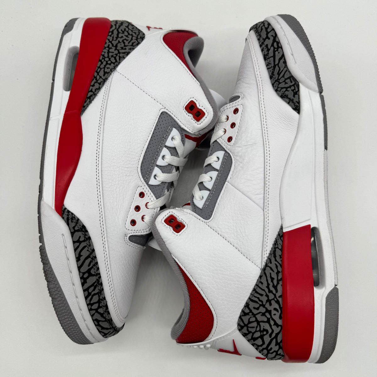 Jordan 3 Fire Red (2022)