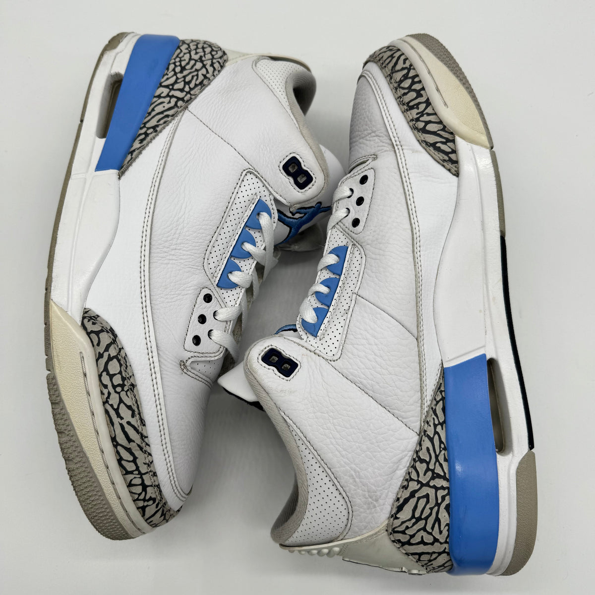 Jordan 3 UNC (2020)