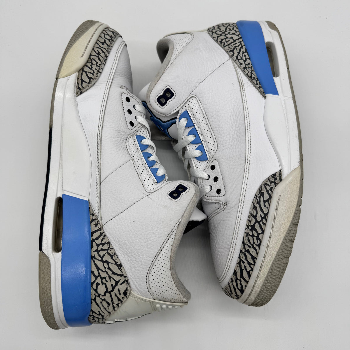 Jordan 3 UNC (2020)
