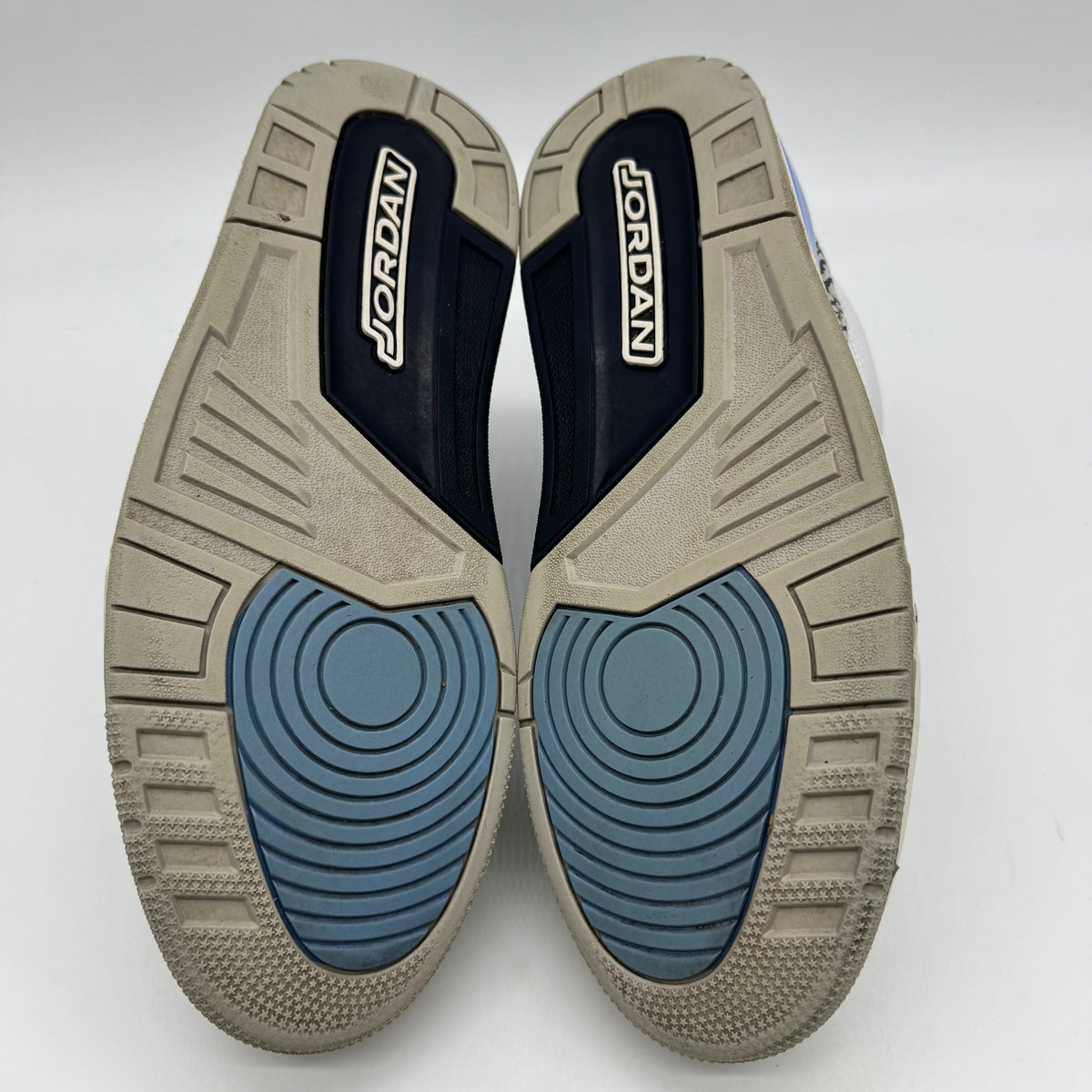 Jordan 3 UNC (2020)
