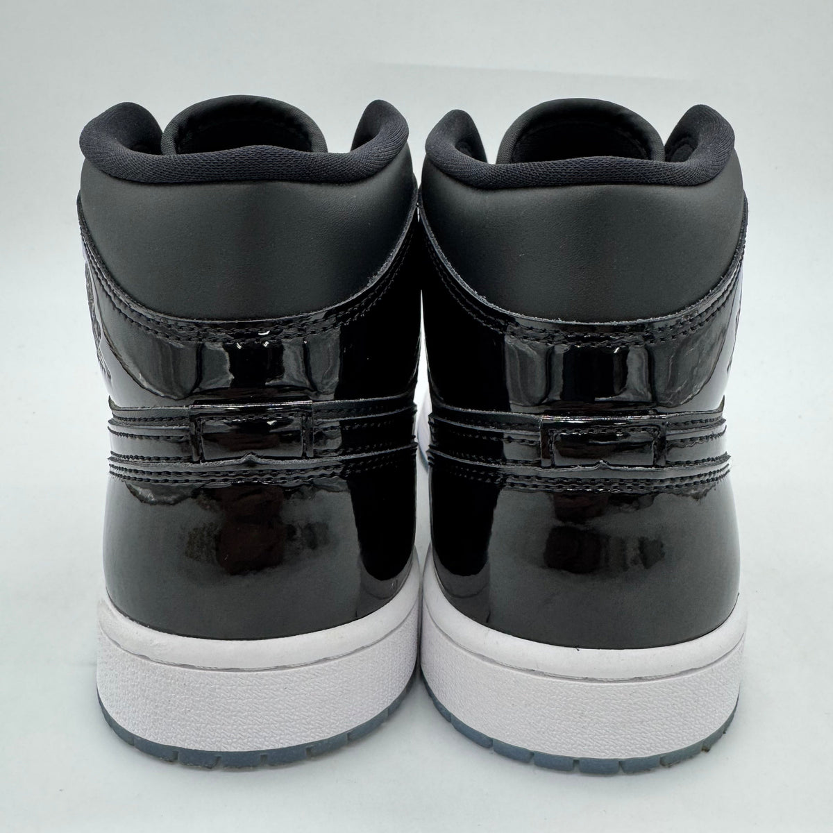 Jordan 1 Mid SE Space Jam