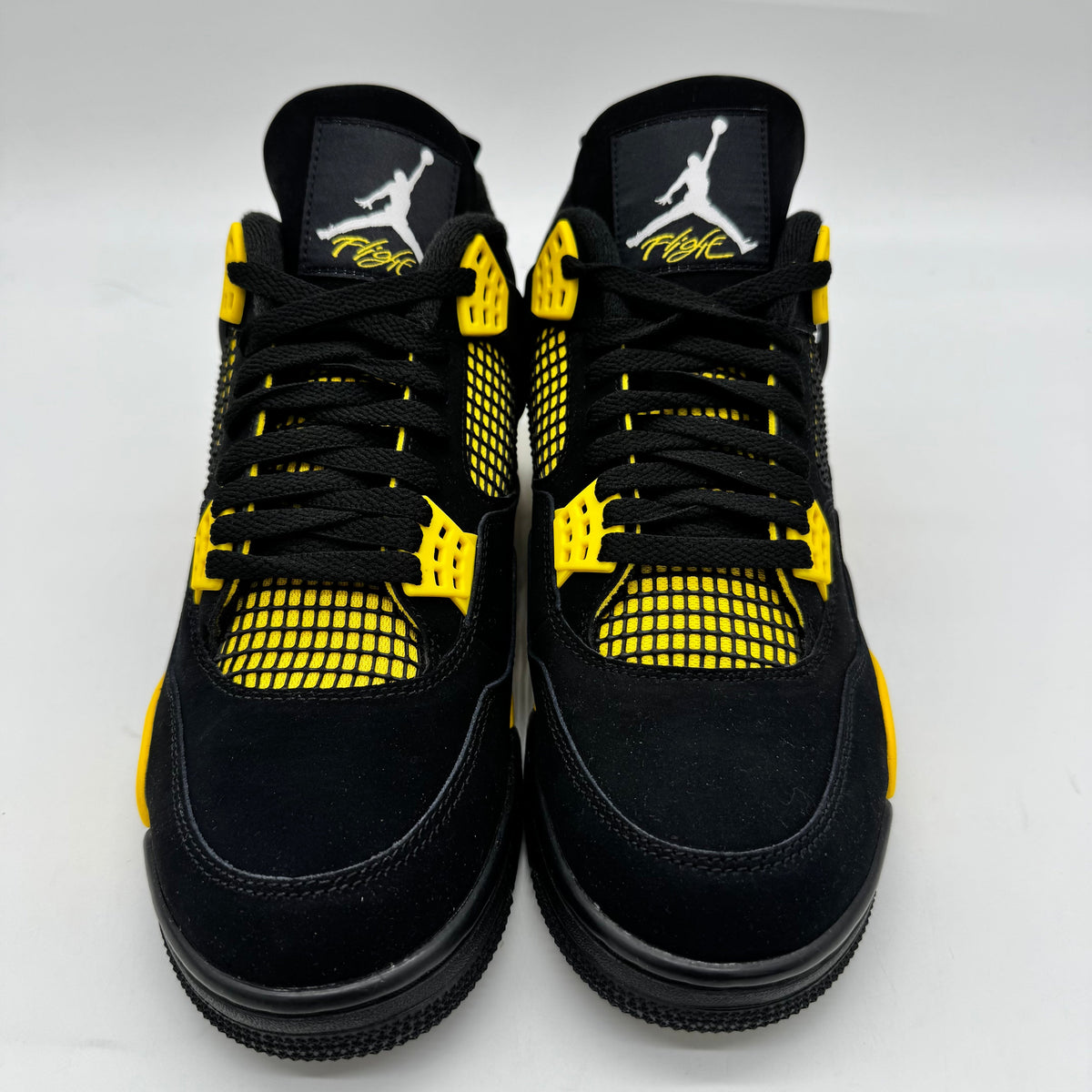 Jordan 4 Thunder (2023)