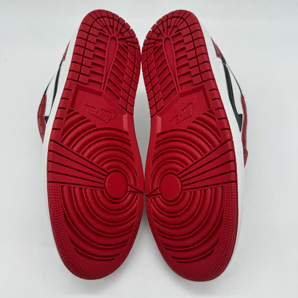 Jordan 1 Low OG Chicago (2025)