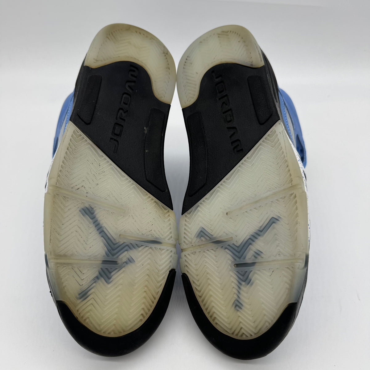 Jordan 5 UNC University Blue