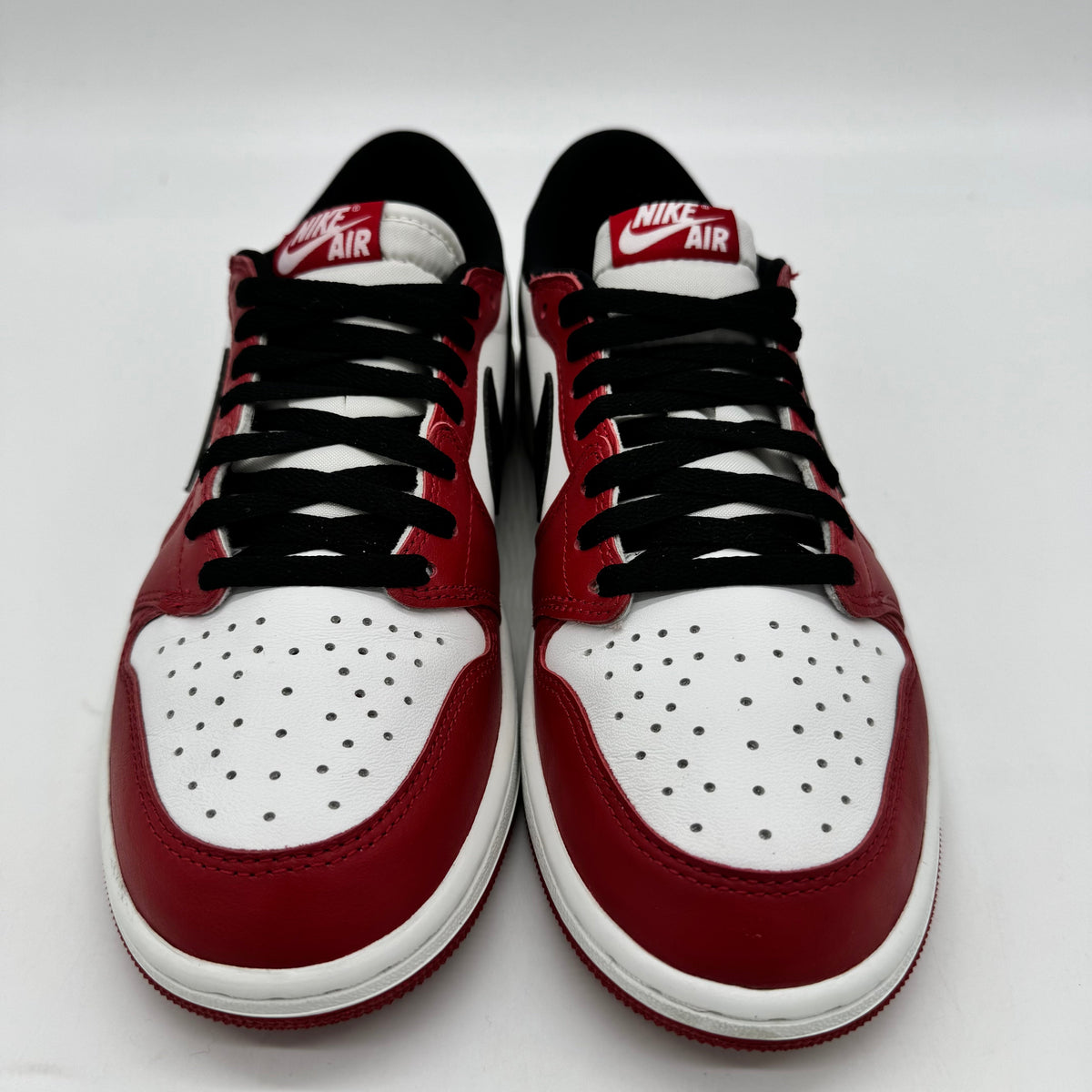 Jordan 1 Low OG Chicago (2025)