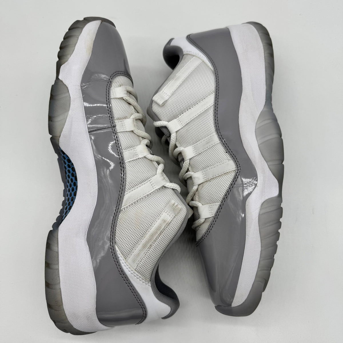 Jordan 11 Low Cement Grey