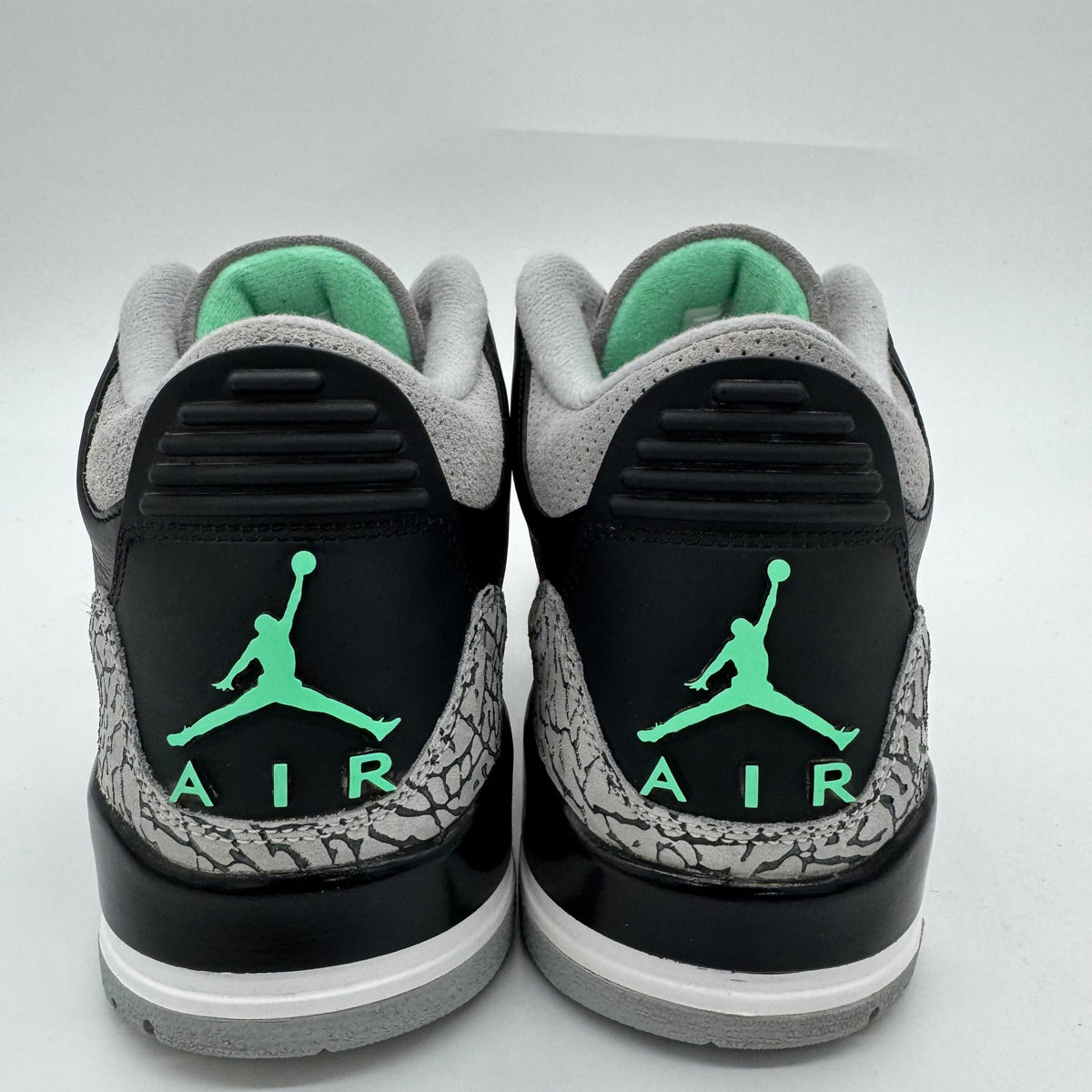 Jordan 3 Green Glow