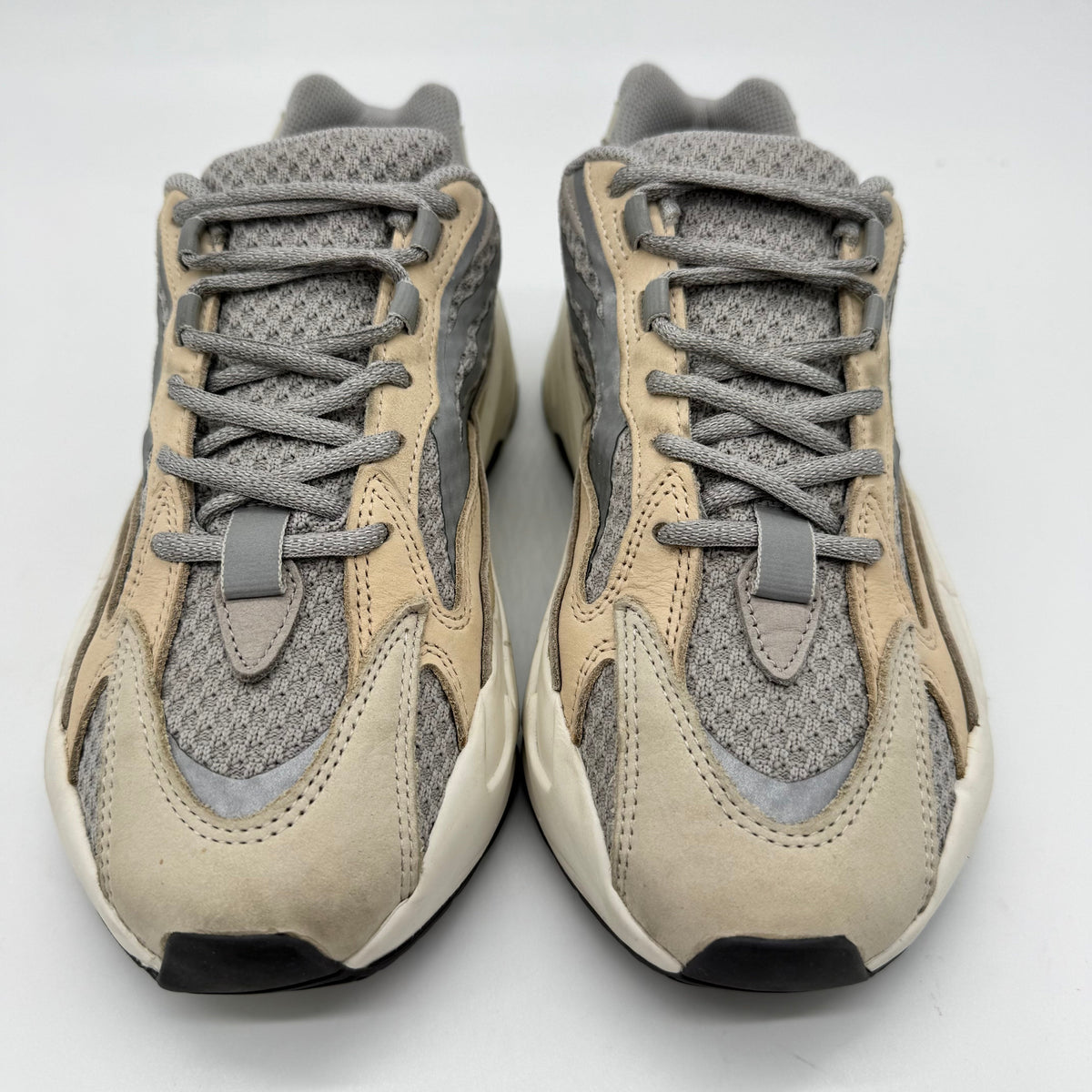 Adidas Yeezy Boost 700 V2 Cream
