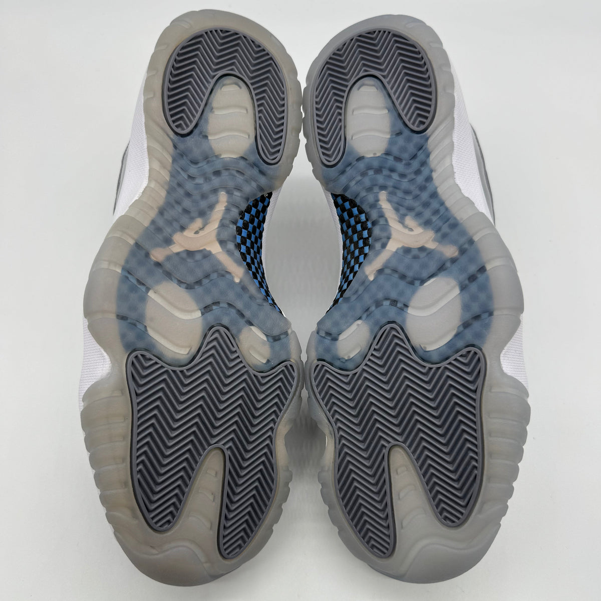 Jordan 11 Low Cement Grey