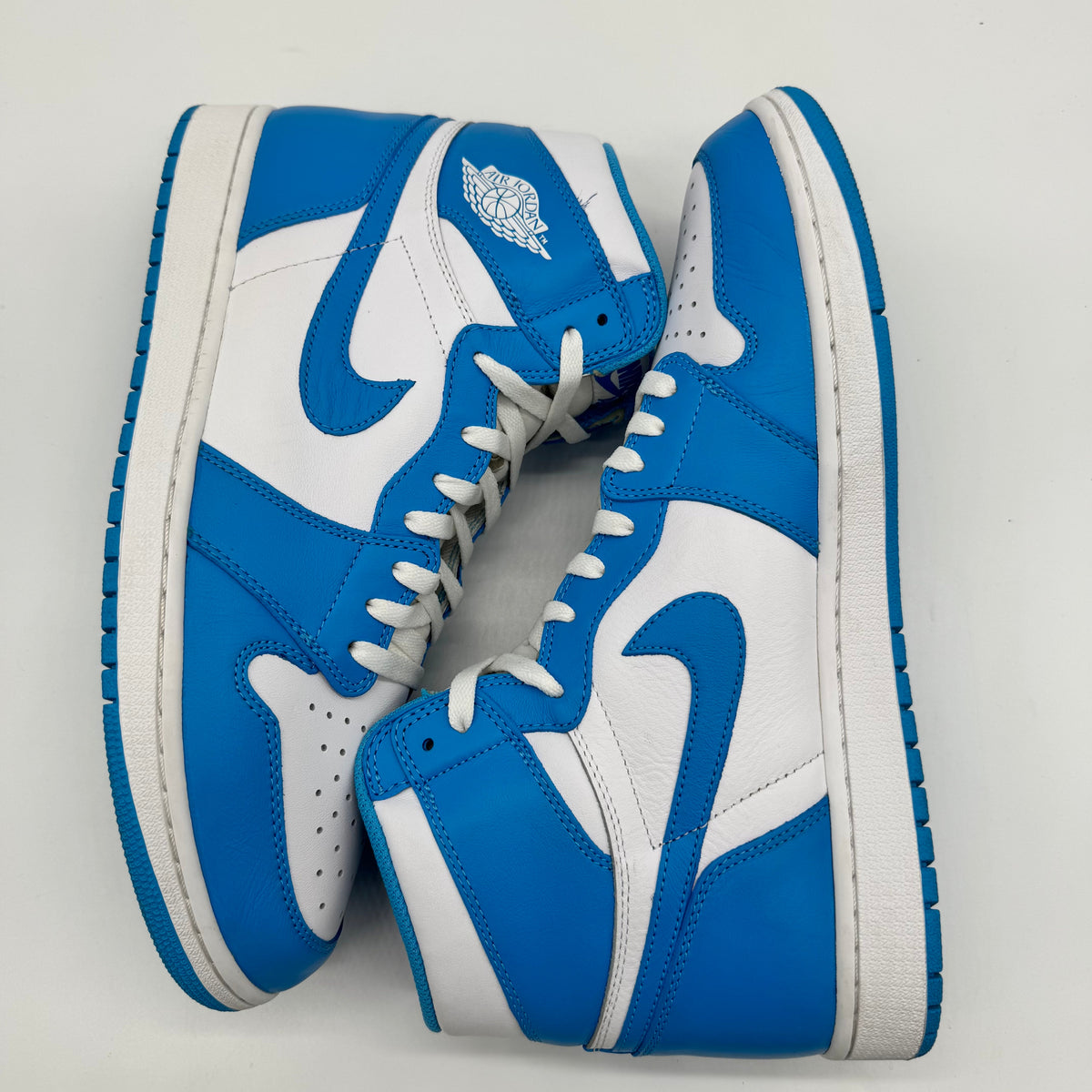 Jordan 1 High OG UNC