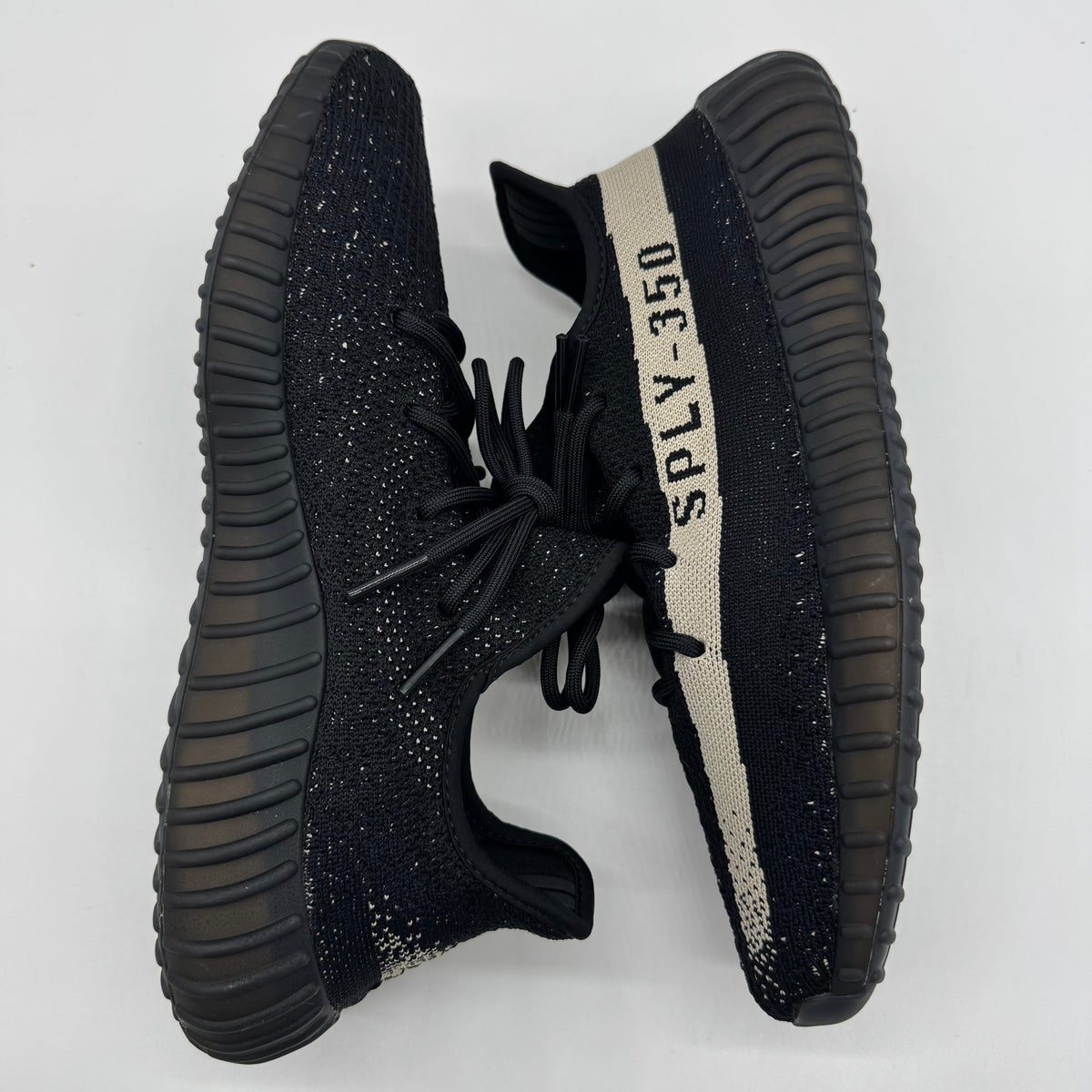 Adidas Yeezy Boost 350 V2 Core Black White