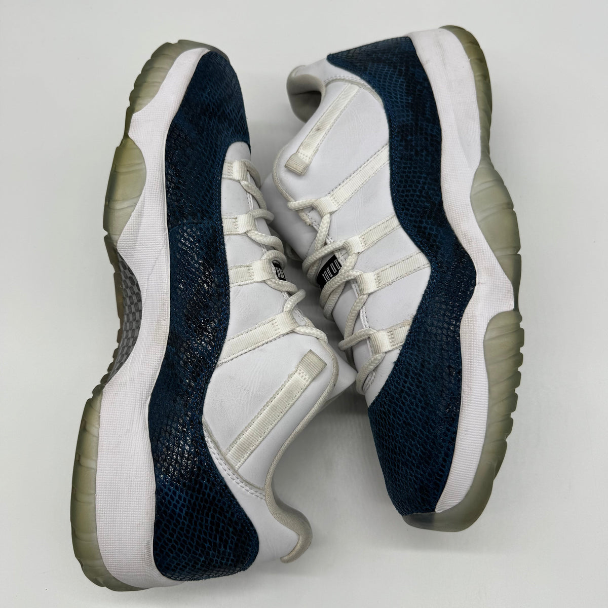 Jordan 11 Low Snake Skin (2019)