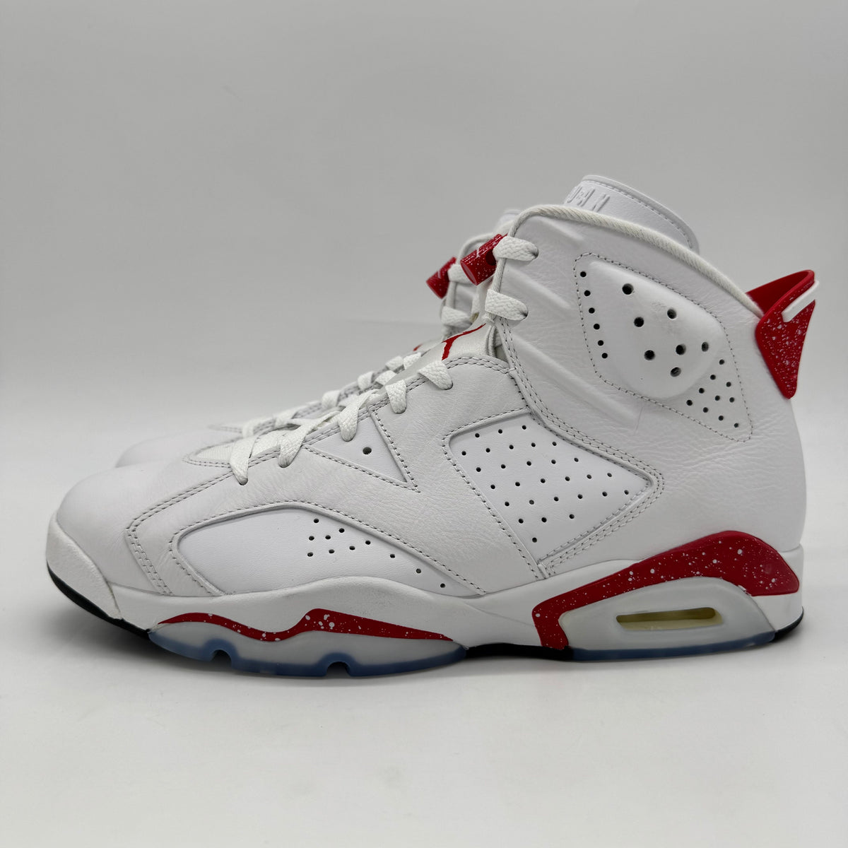 Jordan 6 Red Oreo