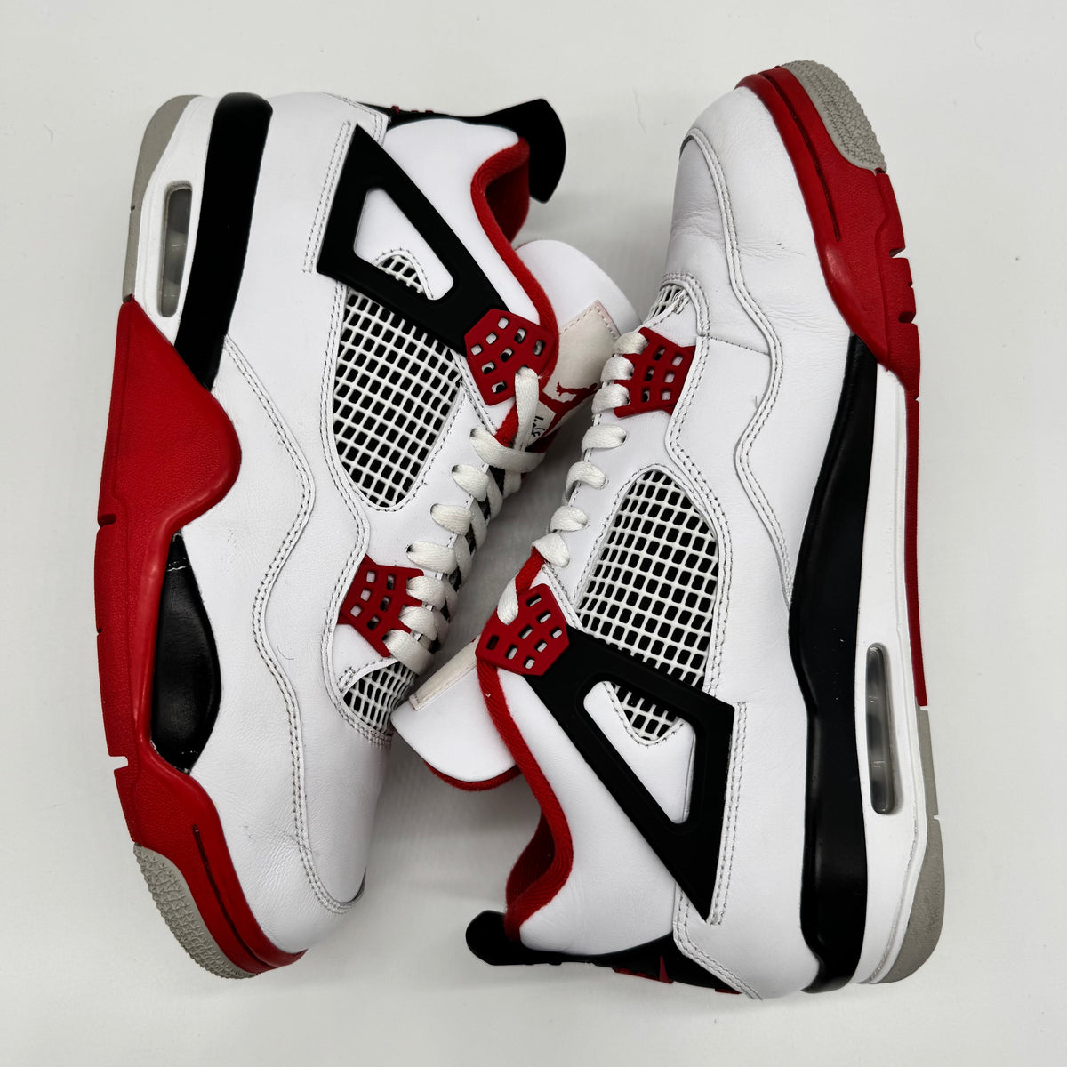 Jordan 4 Fire Red (2020)