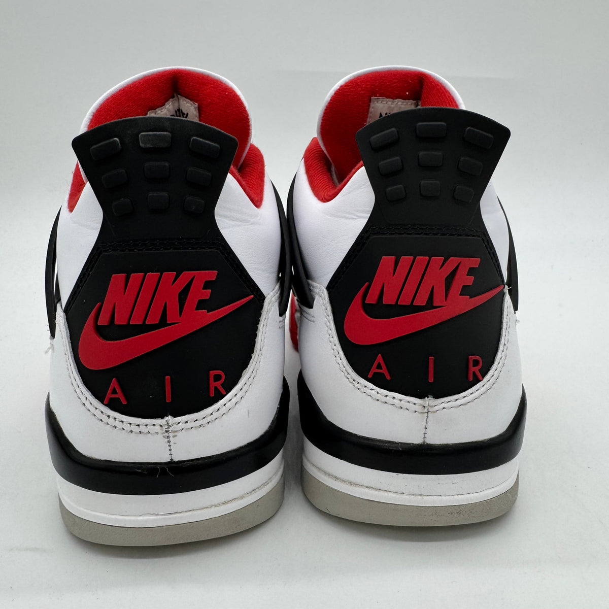 Jordan 4 Fire Red (2020)
