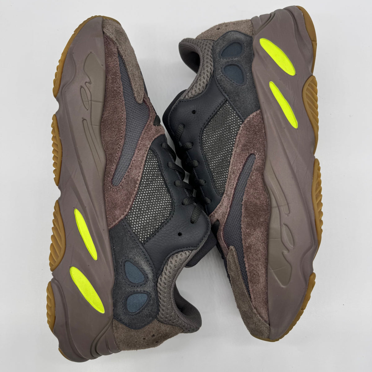 Adidas Yeezy Boost 700 Mauve