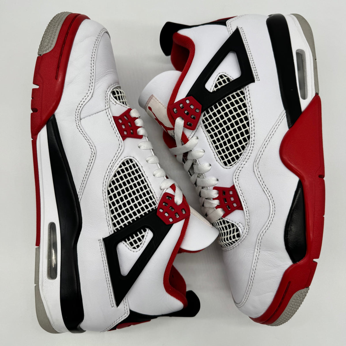 Jordan 4 Fire Red (2020)