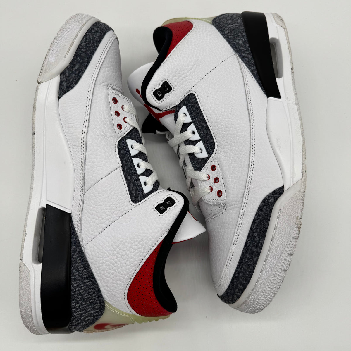 Jordan 3 SE Fire Red Denim (2020)