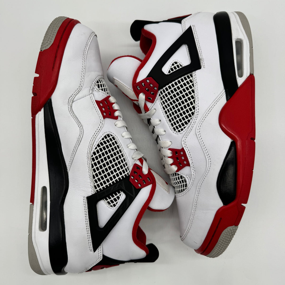 Jordan 4 Fire Red (2020)
