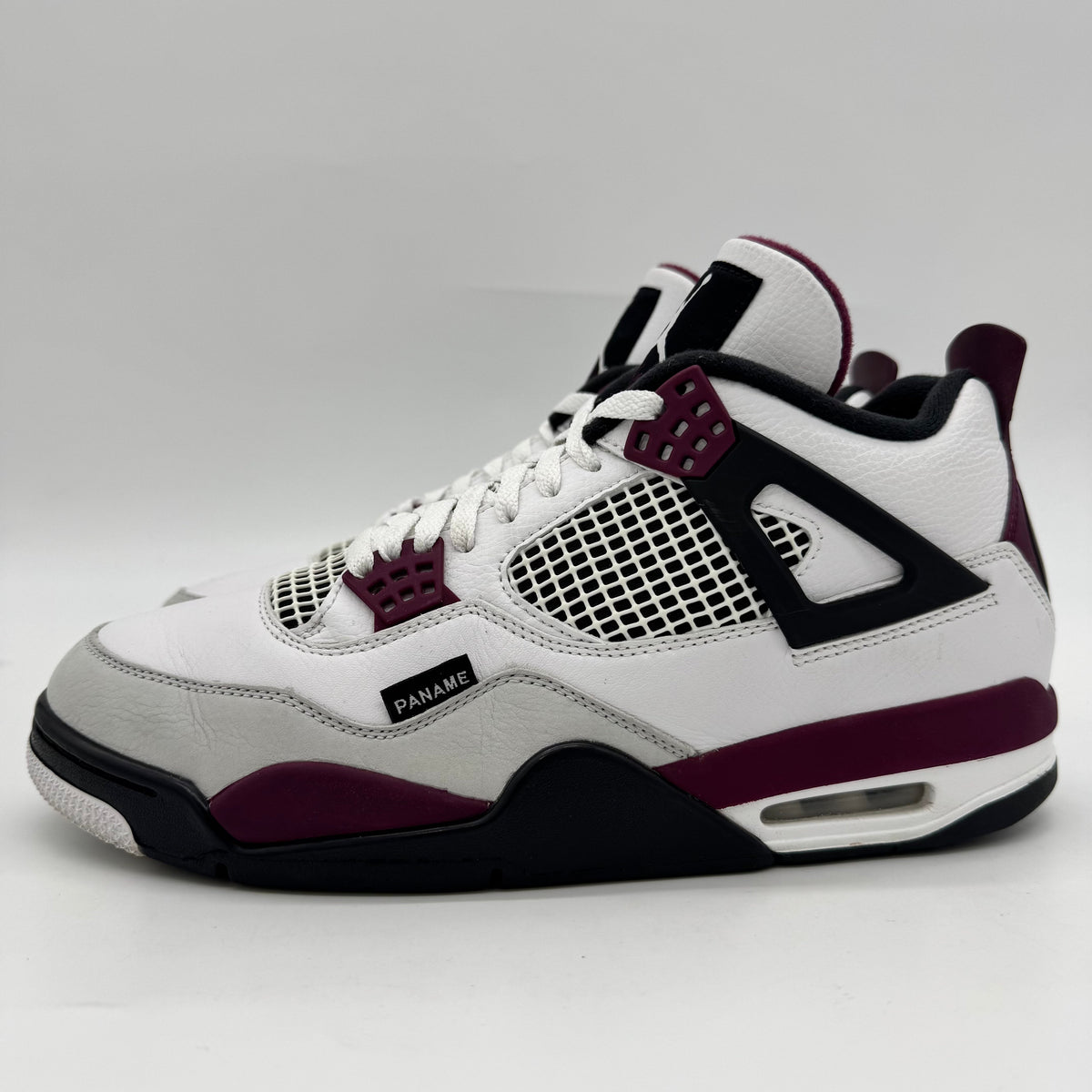 Jordan 4 PSG Paris Saint-Germain