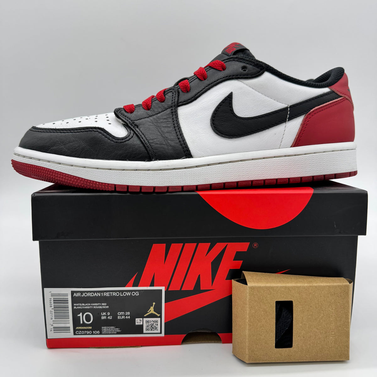 Jordan 1 Low OG Black Toe (2023)