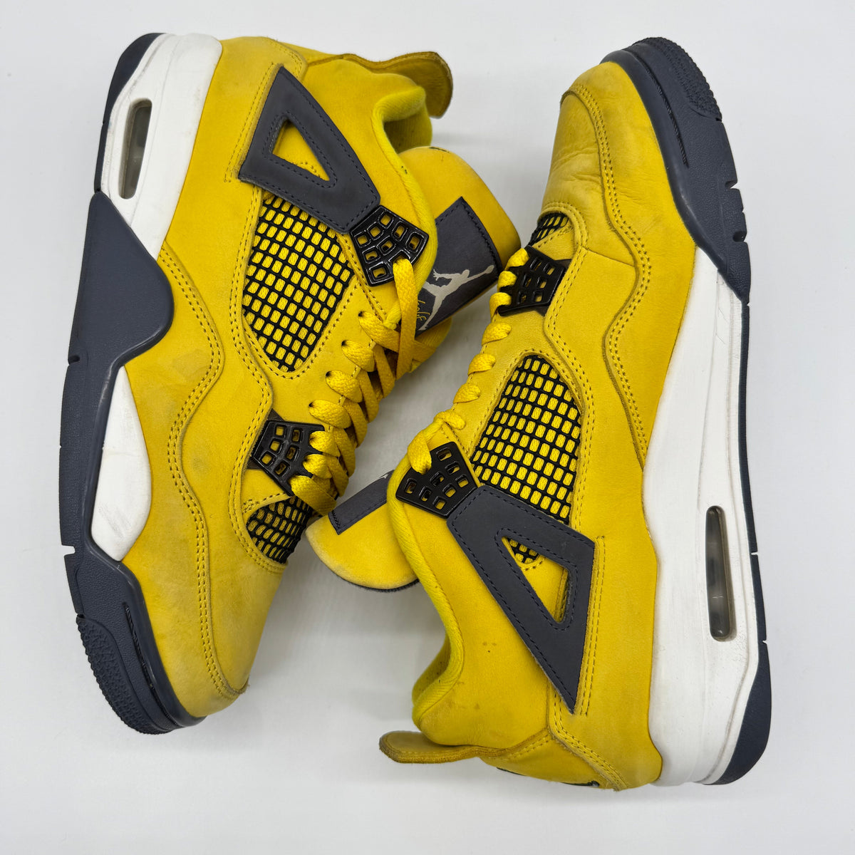 Jordan 4 Lightning (2021)