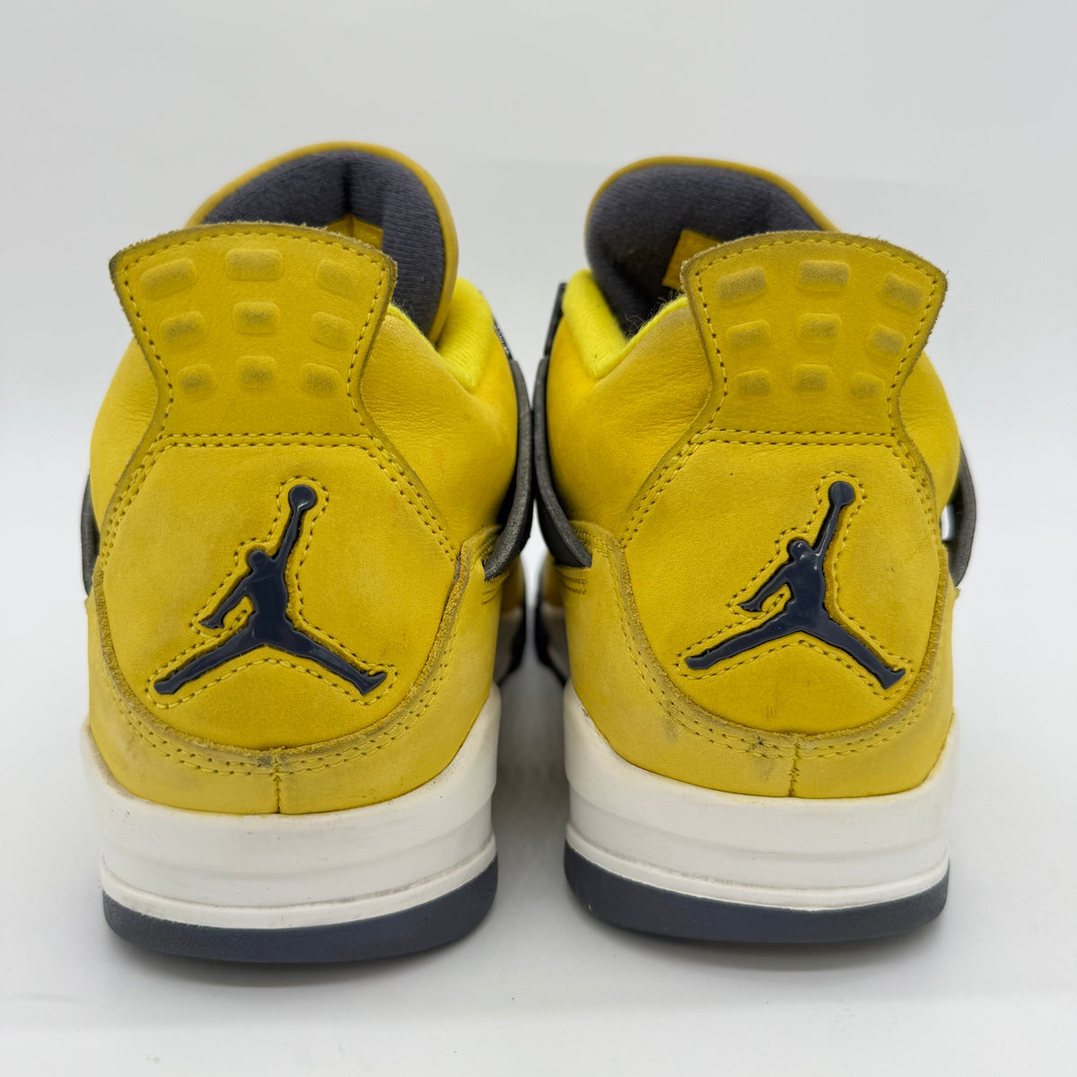 Jordan 4 Lightning (2021)