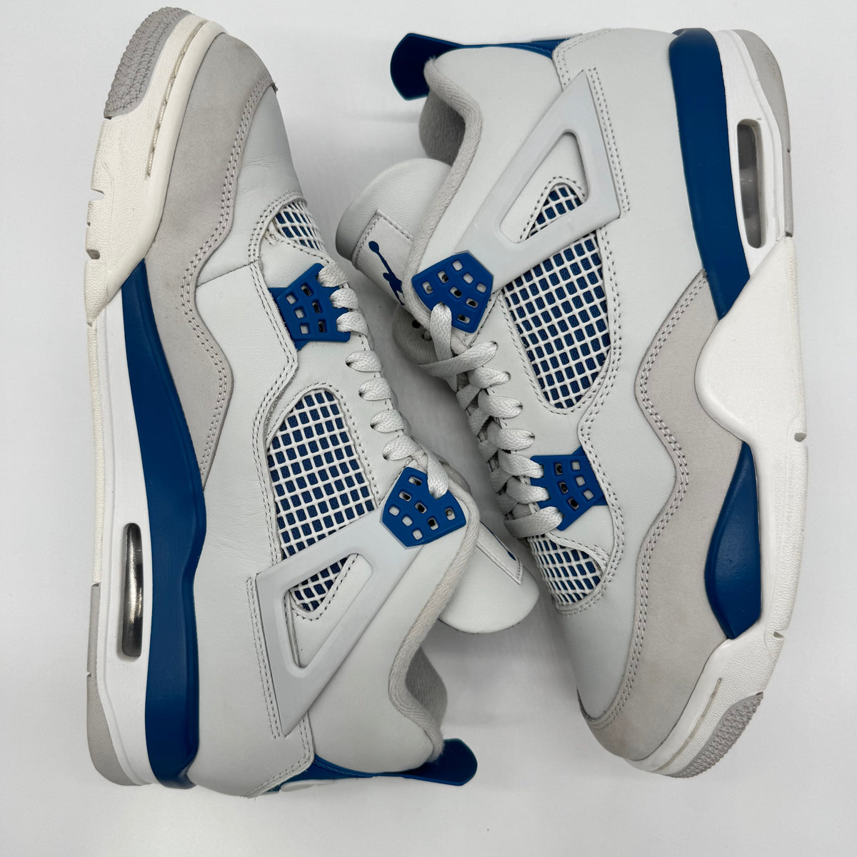 Jordan 4 Military Blue (2024)