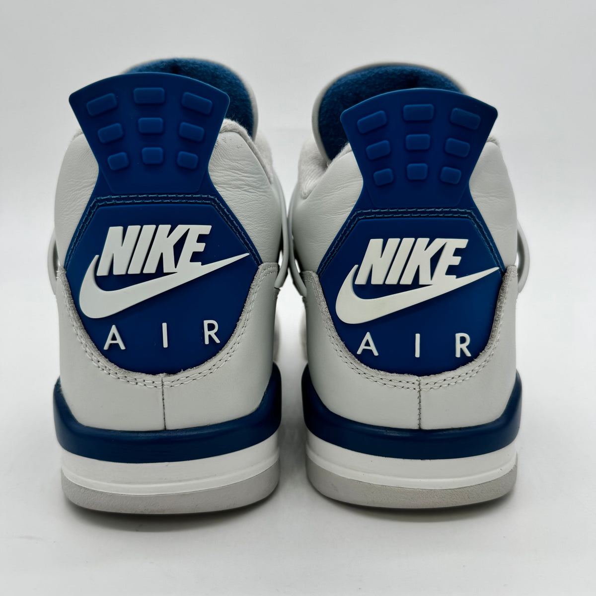 Jordan 4 Military Blue (2024)