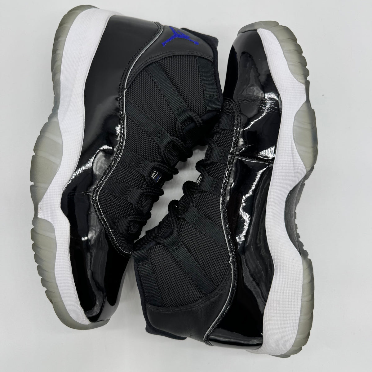 Jordan 11 Space Jam (2016)