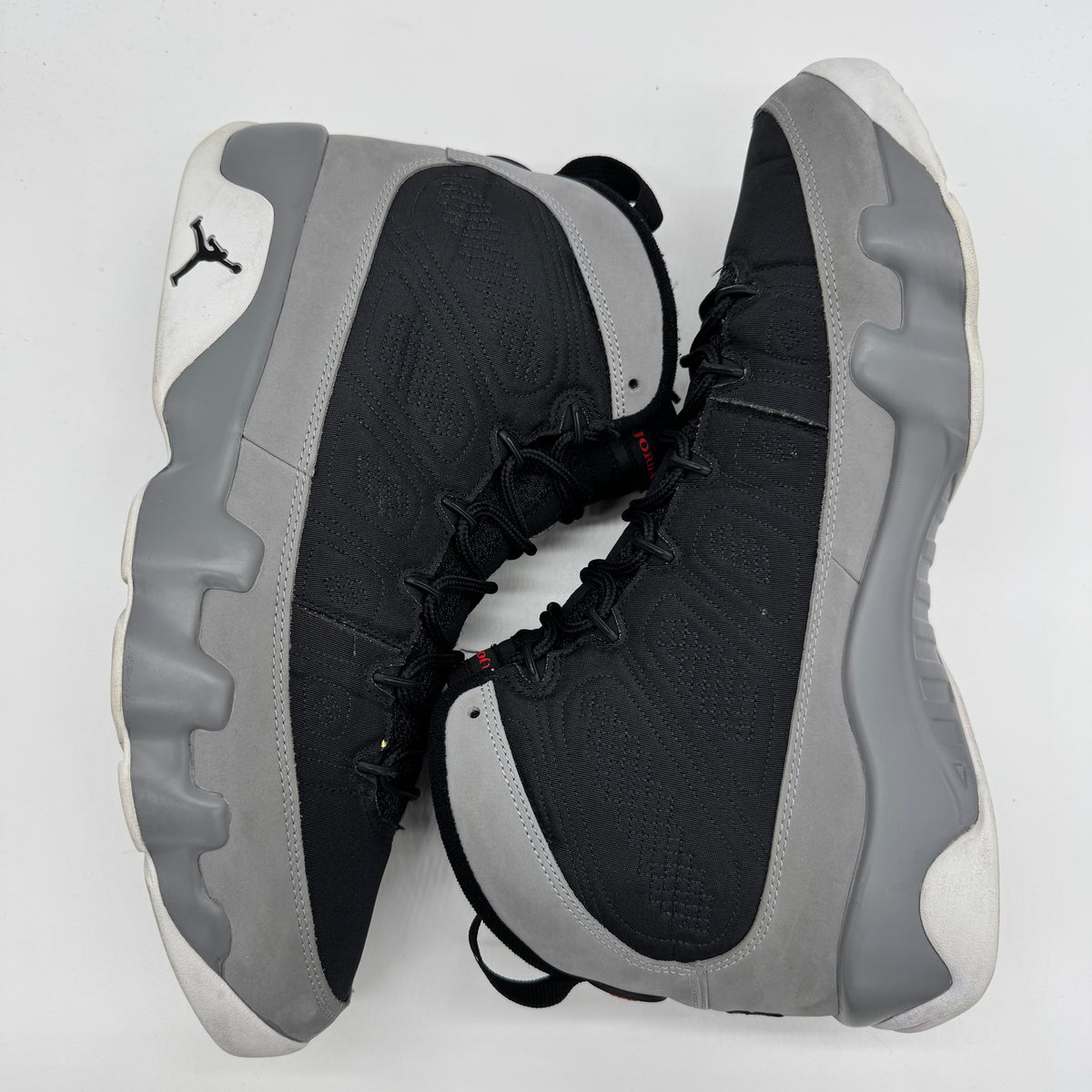 Jordan 9 Particle Grey