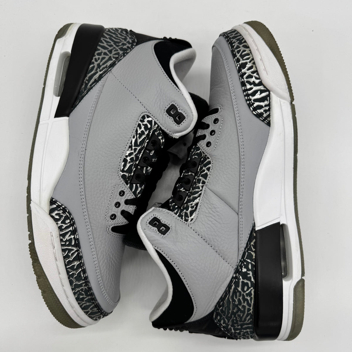 Jordan 3 Wolf Grey