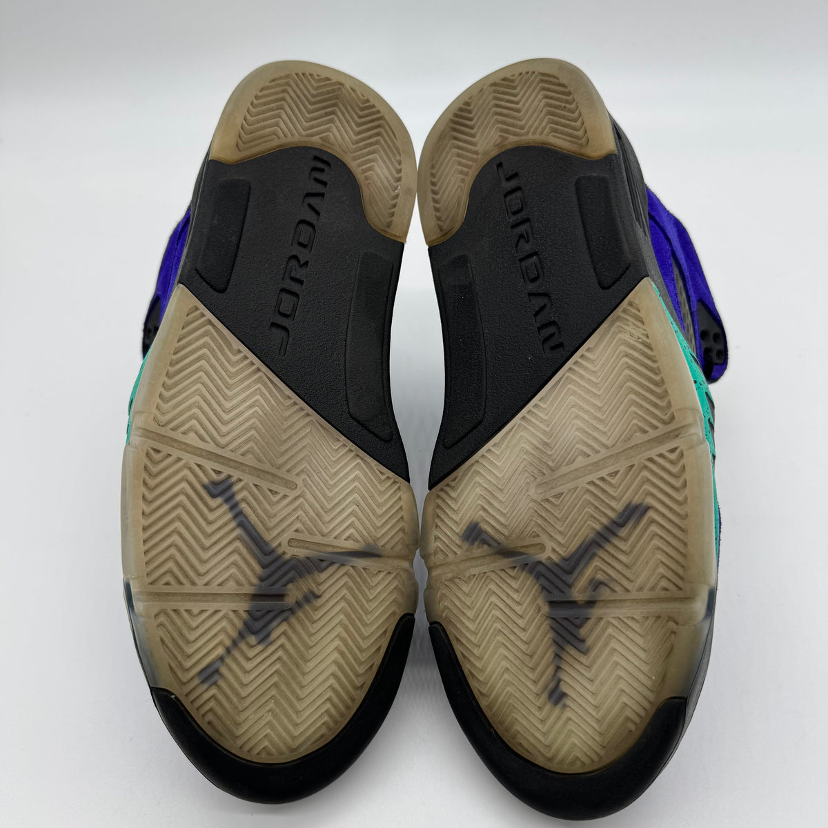 Jordan 5 Alternate Grape