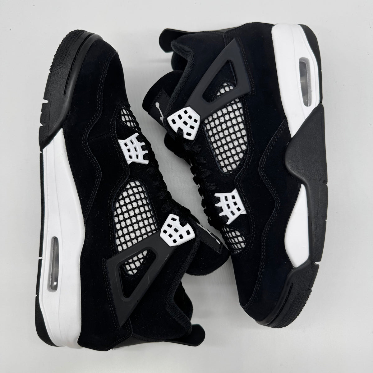 Jordan 4 White Thunder