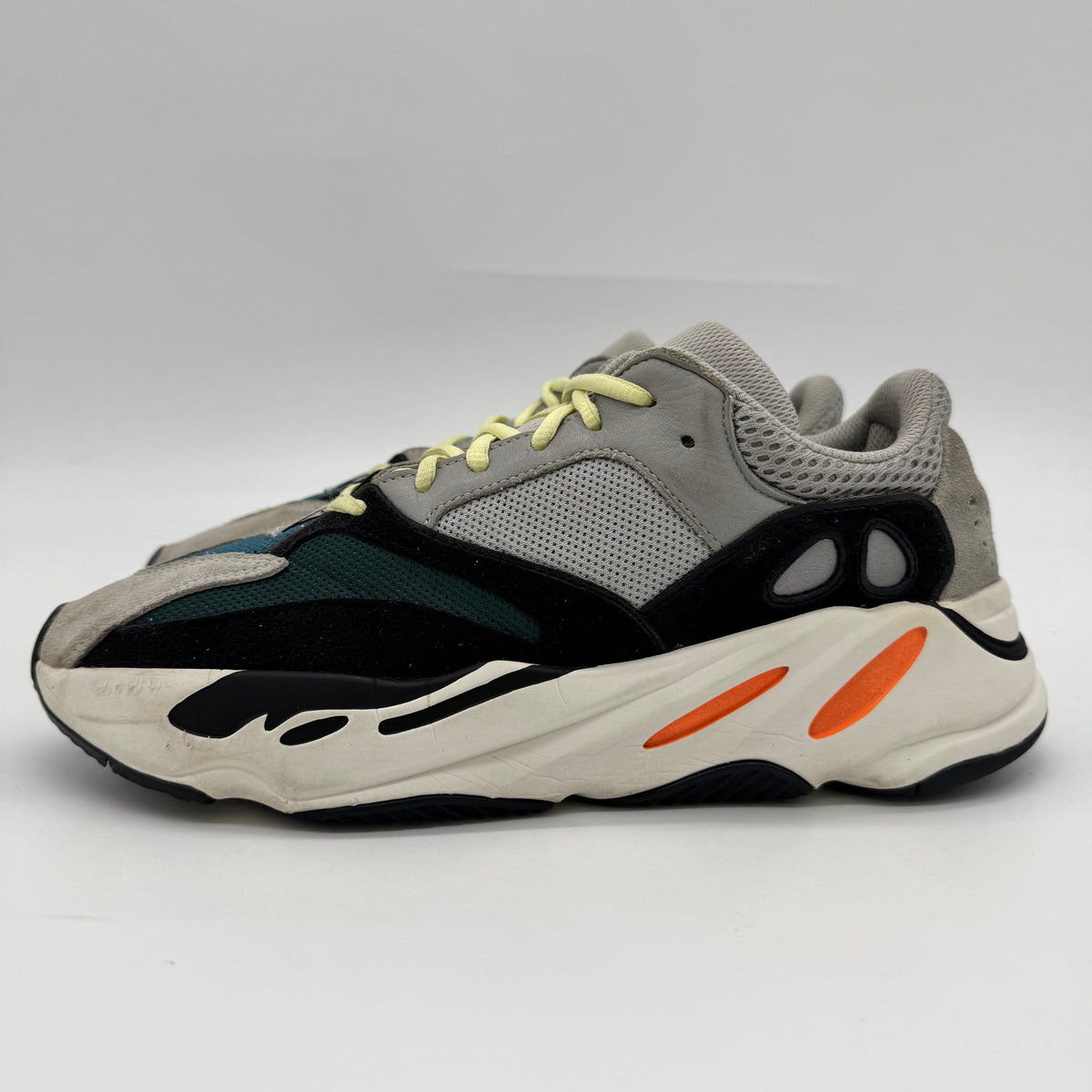 Adidas Yeezy Boost 700 Wave Runner