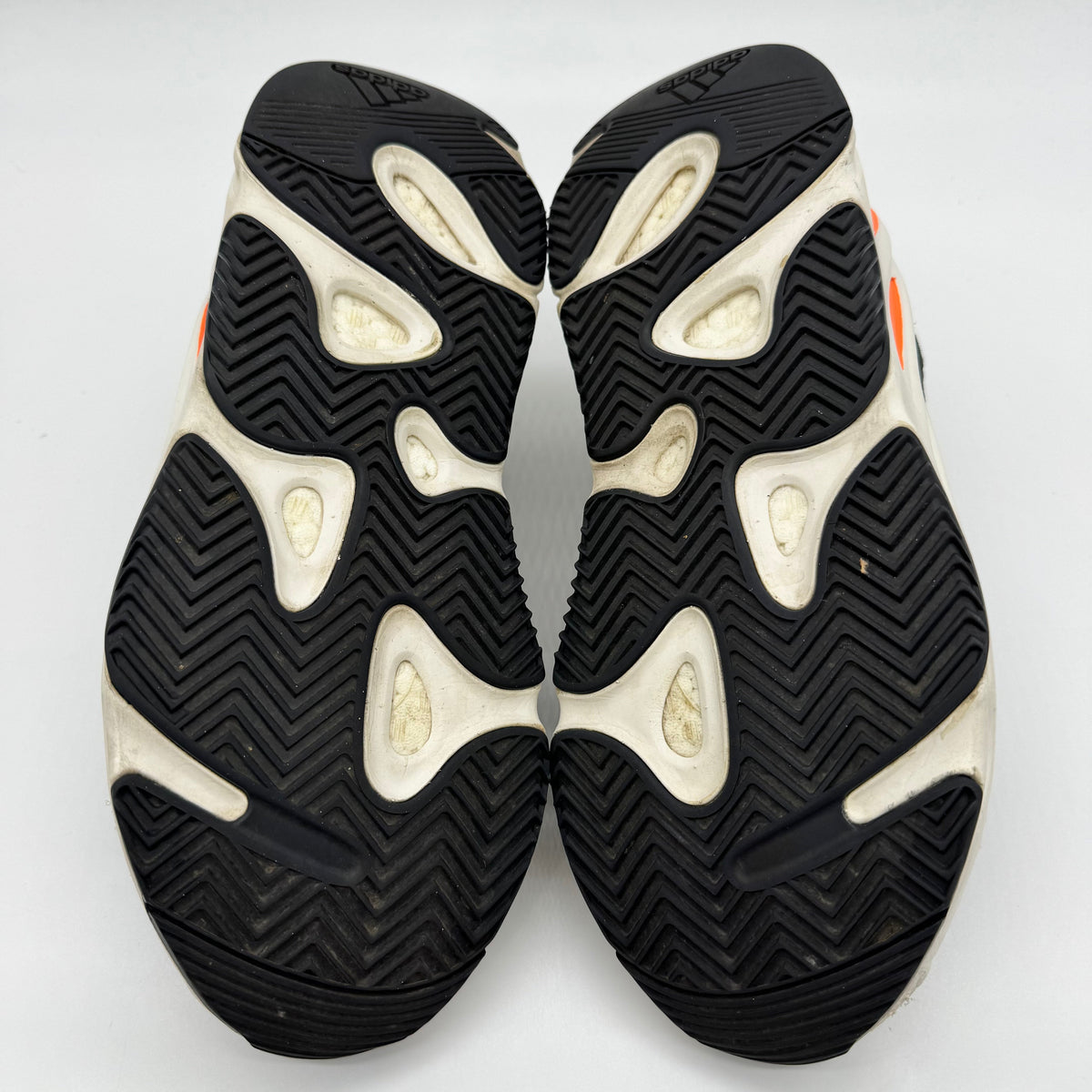 Adidas Yeezy Boost 700 Wave Runner