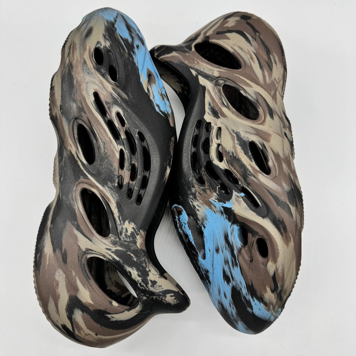 Adidas Yeezy Foam RNR MX Cinder