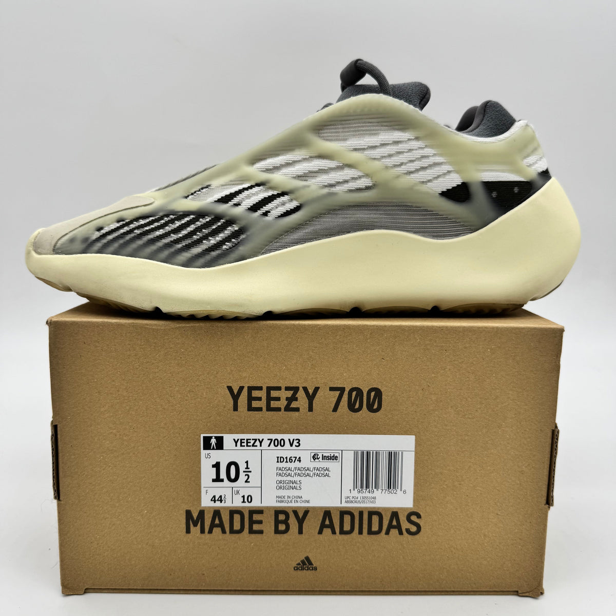 Adidas Yeezy 700 V3 Fade Salt