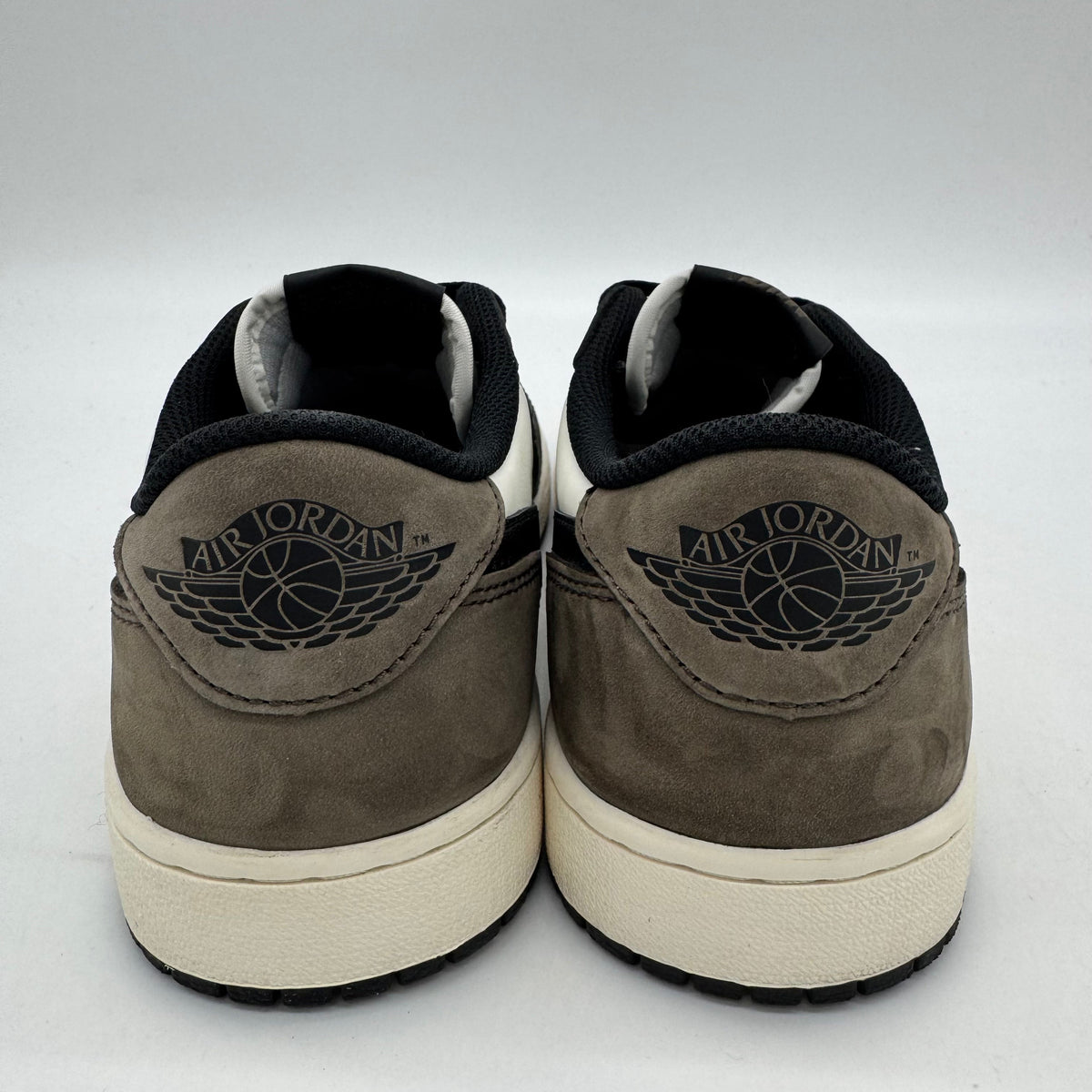 Jordan 1 Low OG Mocha