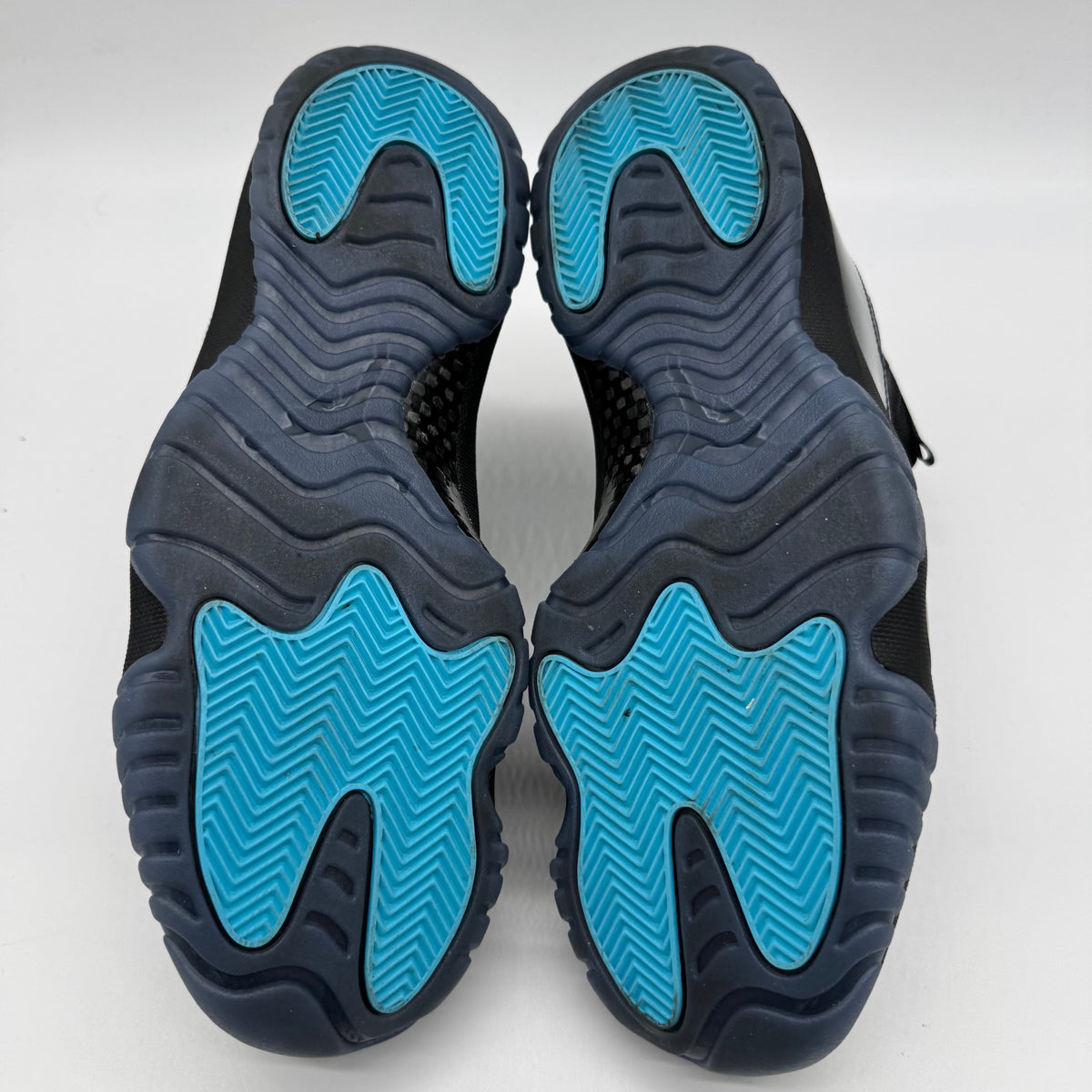 Jordan 11 Gamma Blue (2025)