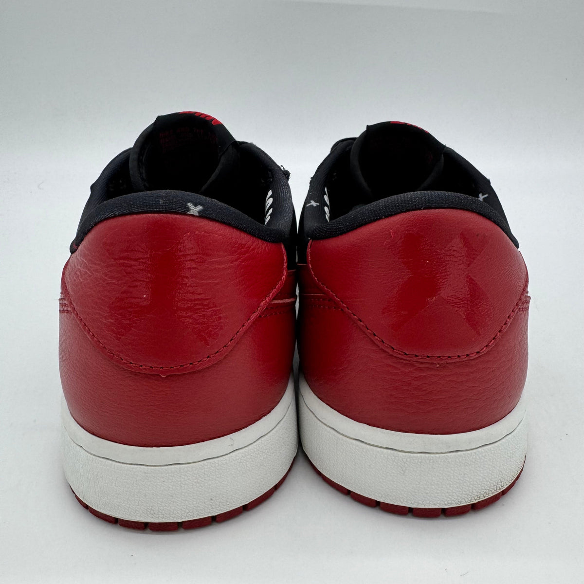 Jordan 1 Low OG Banned